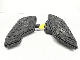 705006368 Can-am 14-19 Spyder Rt Se6 Front Left And Right Floorboard