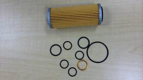 Triumph Motorcycles T1210391 - Oil Filter Change Kit For Tf250/450 Series