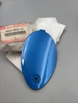 Suzuki Flap GSX600F GSX750F Lid,oil 94435-08F00-Y7E XX36927 Neu. Price: $22.45.